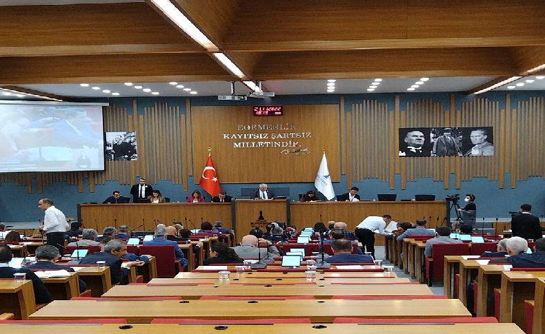 Gruplar tek ses oldu: İzmir’in meclisinde ‘teröre lanet’