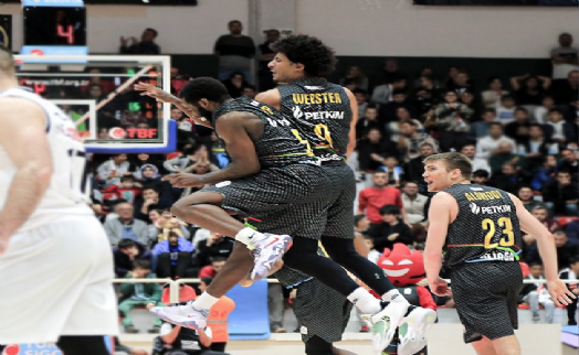 Aliağa Petkim Spor, Beşiktaş'a şans tanımadı