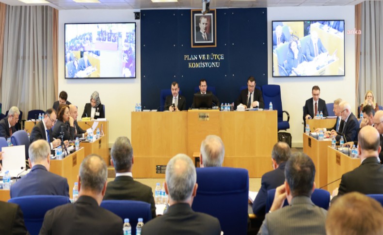 Bakan Nebati'ye 200 milyar lira daha borçlanma yetkisi komisyonda kabul edildi