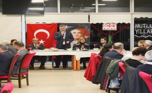 Bayraklı'da yılbaşı coşkusu