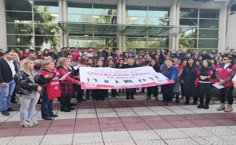 Çocuk istismarı İzmir'de protesto edildi