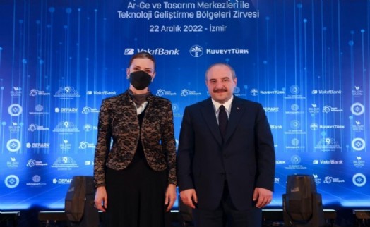 DEPARK'A Bakan Varank'tan ödül