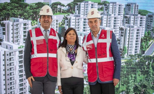 İzmir'de belediye personeli ve dar gelirli aileler için toplu konut projesi