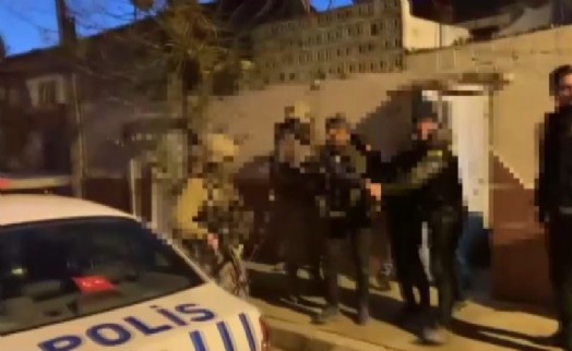 İzmir'deki uyuşturucu operasyonuna 40 tutuklama