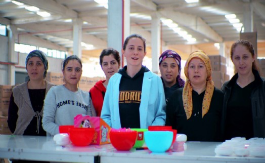 Kınık Kaan Efe Gönüllülerinden SMA'lı Kaan Efe'ye şarkılı destek