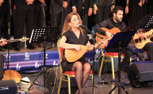 Güzelbahçe'de Aşık Muhlis Akarsu türküleriyle anıldı