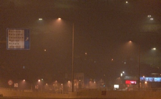 İzmir'de hava kirliliği alarm veriyor: Dumanlar şehri kapladı