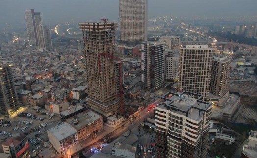 İzmir'deki vinç faciasında 4 tutuklama