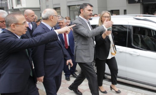 İzmirli depremzededen Bakan Kurum'a konut teşekkürü