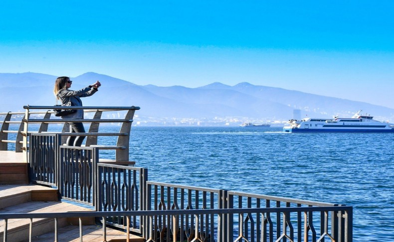 Konak seyir terası tasarımıyla göz kamaştırıyor