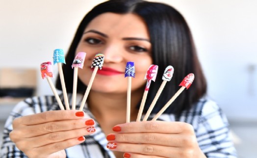 Meslek Fabrikası'nın protez tırnak ve tırnak sanatı kursu ile meslek sahibi oldular