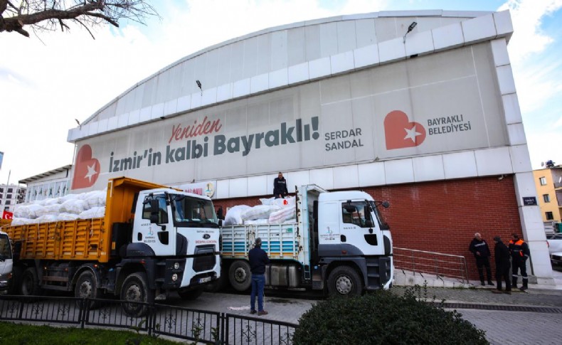 Bayraklı depremzedeler için tek yürek oldu