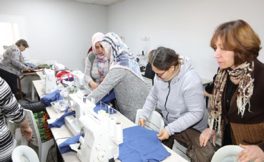 Bayraklı'dan ‘sıcak' dayanışma