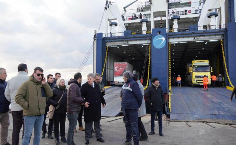 Çeşme tek yürek oldu