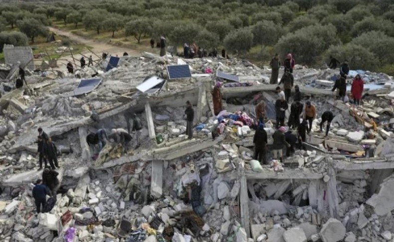 Suriye'de deprem nedeniyle 5 bin 801 kişi yaşamını yitirdi