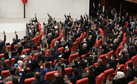 10 kent yerle bir oldu, o vekiller de “Evet” demişti