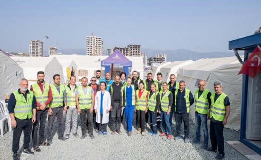 Büyükşehir'in Hatay'da kurduğu sahra hastanesi gönüllü hekimlere kucak açıyor