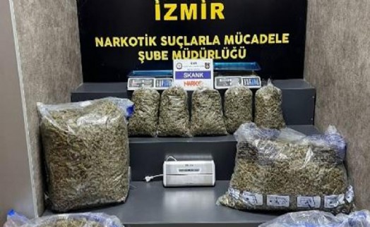 İzmir'de zehir tacirlerine darbe: 42 tutuklama