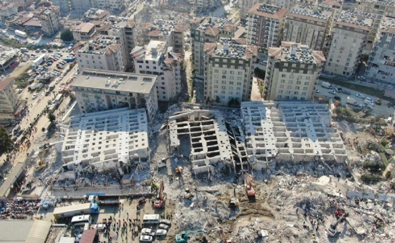 Depremde yıkılan Rönesans Rezidans'ın yapı denetim sorumlusu tutuklandı