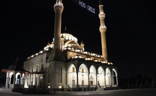 İzmir'de ilk teravih heyecanı