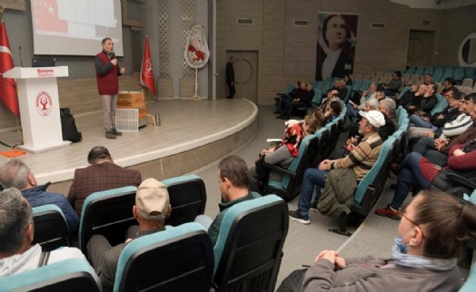 Bornova Belediyesi'nden depremzedelere arıcılık kursuyla terapi