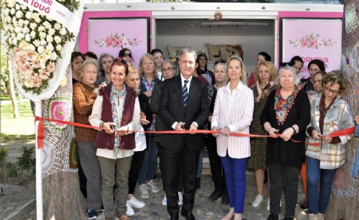 Bornova'da üretici kadınlara destek