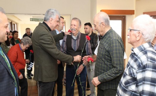 Başkan Engin'den bilge çınarlara ziyaret