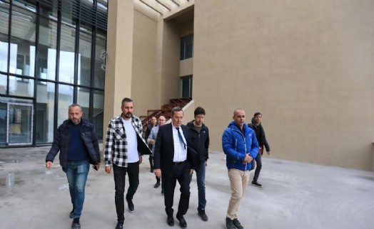 Konak'ın beş yıldızlı tesisi açılış için gün sayıyor