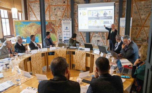 Sokak emekçileri Sokak İktisadı Çalıştayı'nda buluştu