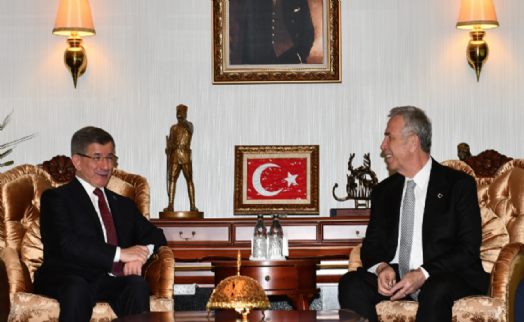 Ahmet Davutoğlu, Mansur Yavaş'ı ziyaret etti