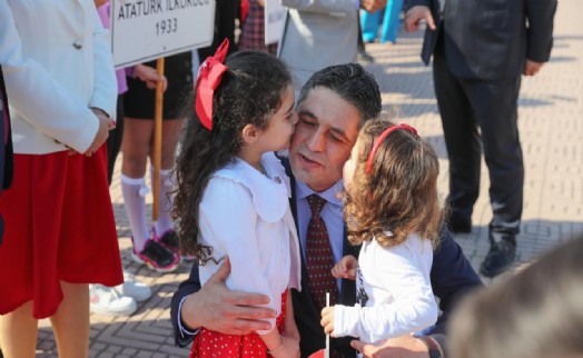 23 Nisan Ulusal Egemenlik Çocuk Bayramı Aliağa'da coşkuyla kutlandı