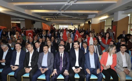 AK Parti'de bayramlaşma töreninde  çarpıcı mesajlar!