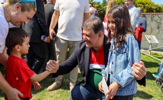 Karşıyaka'nın çocukları 23 Nisan'ı coşkuyla kutladı