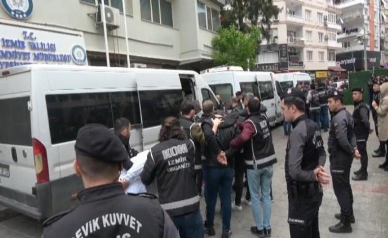 İzmir'de kahvehanedeki cinayete 4 tutuklama