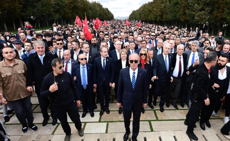 Muharrem İnce, Anıtkabir’i ziyaret etti