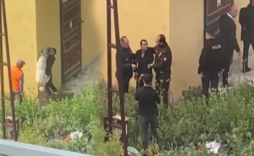İzmir'de köpeğe işkence! Cani yakalandı