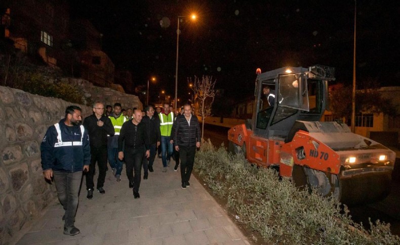 Soyer, tamamlanan Gürçeşme Caddesi'ni inceledi