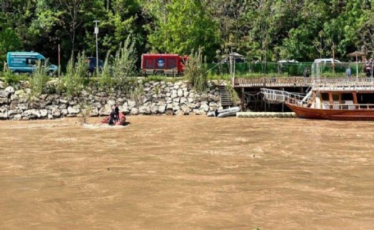 Munzur Çayı'nda kaybolan 3'üncü gencin de cansız bedenine ulaşıldı