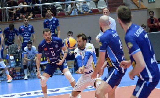 Arkas Spor, filede Fenerbahçe'ye konuk olacak