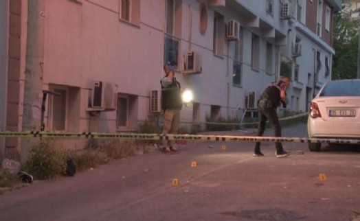 Buca'da sokak ortasında dehşet! Tartıştığı kişiyi göğsünden vurarak öldürdü