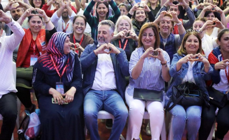 CHP Bayraklı zafere hazır! 250 gönüllü ile 80 bin haneye ulaştılar