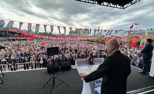 Bahçeli: Ya Türkiye'nin kudretini seçeceğiz ya da kumar masasında heba olup gideceğiz
