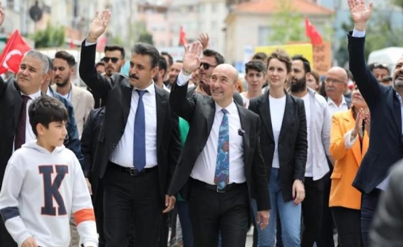 Tunç Soyer’e Dikili’de miting gibi karşılama!