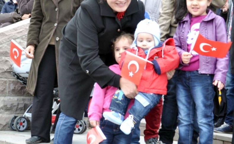 23 Nisan Ulusal Egemenlik ve Çocuk Bayramı törenlerle kutlanıyor