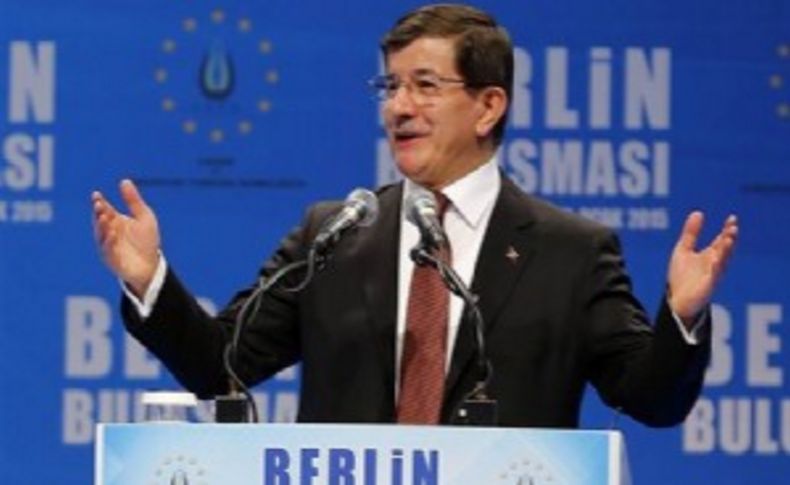 Davutoğlu'ndan gurbetçi annelere müjde