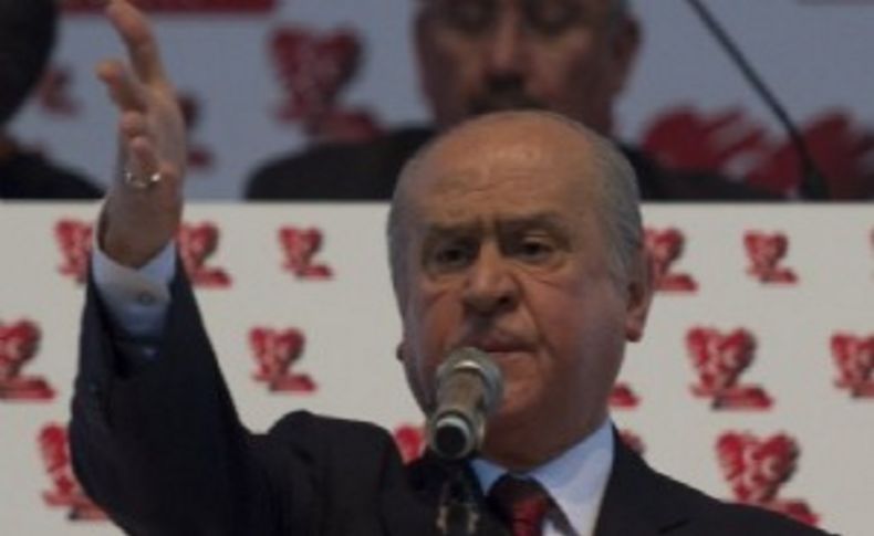 Kurultayda Bahçeli'den Erdoğan'a sert sözler