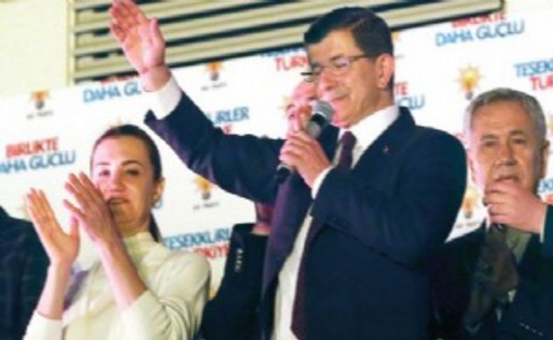 Davutoğlu'nun zor seçimi: Ya seçim ya kongre