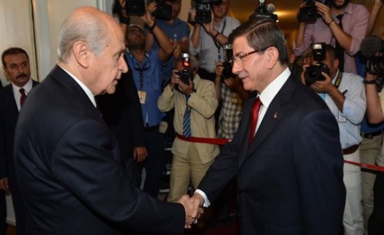 Davutoğlu koalisyon için Bahçeli'yle görüştü