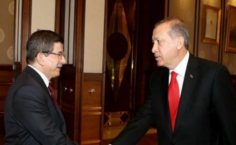 Kritik zirve bitti: Ve görev yeniden Davutoğlu'nda