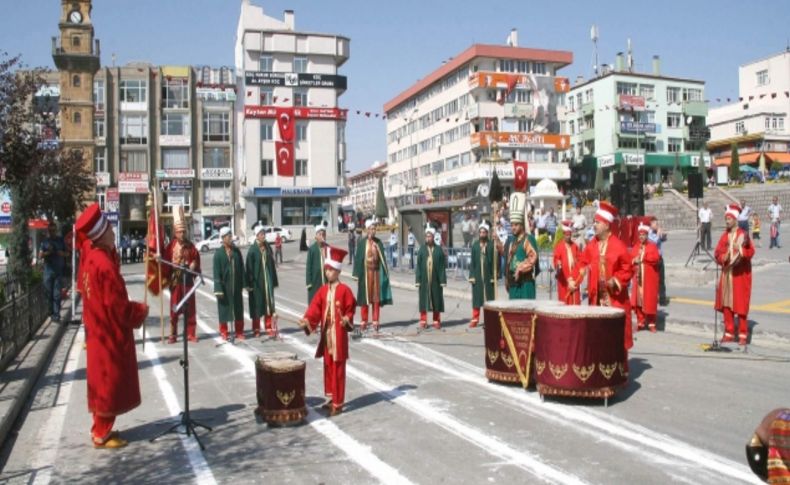 30 Ağustos Zafer Bayramı tüm yurtta coşkuyla kutlanıyor